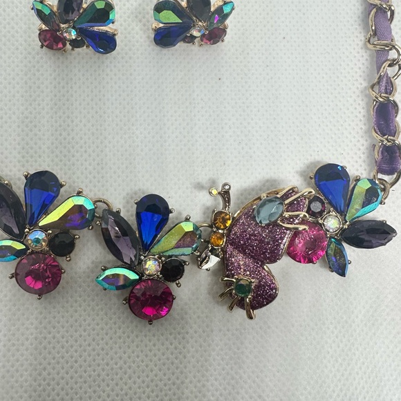 Betsy Johnson Butterfly Necklace with matching earrings - Picture 3 of 4